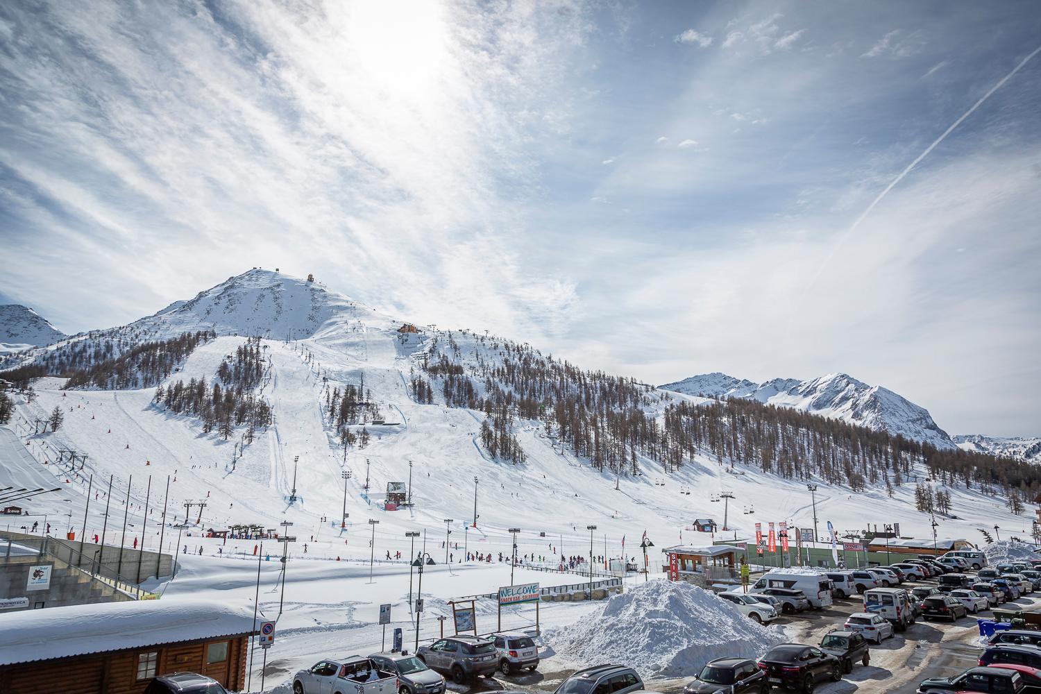 Hotiday Chalet Sestriere Vialattea Eksteriør bilde