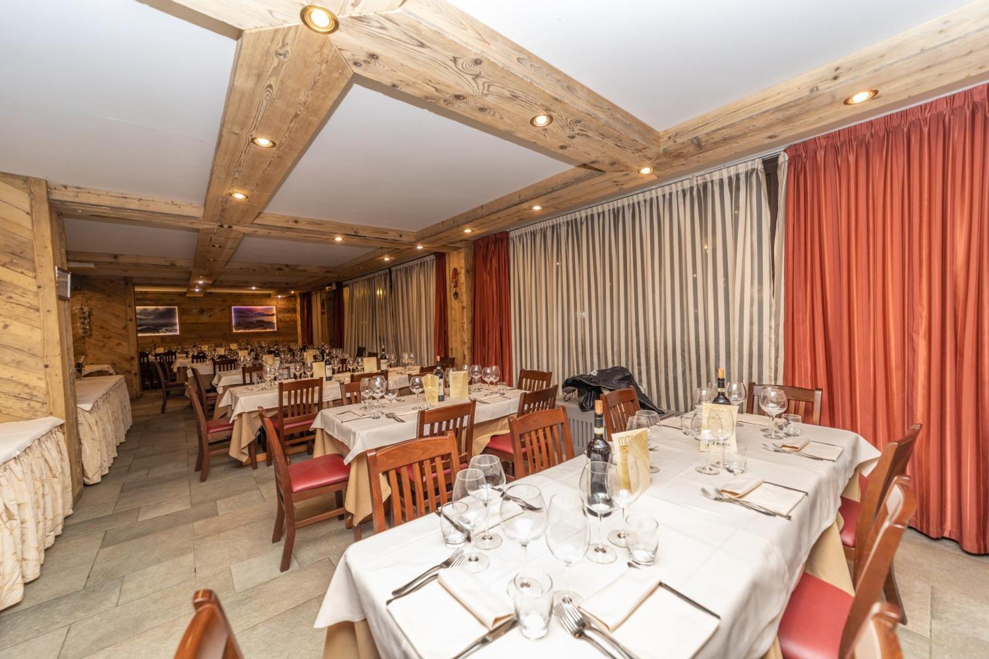 Hotiday Chalet Sestriere Vialattea Eksteriør bilde