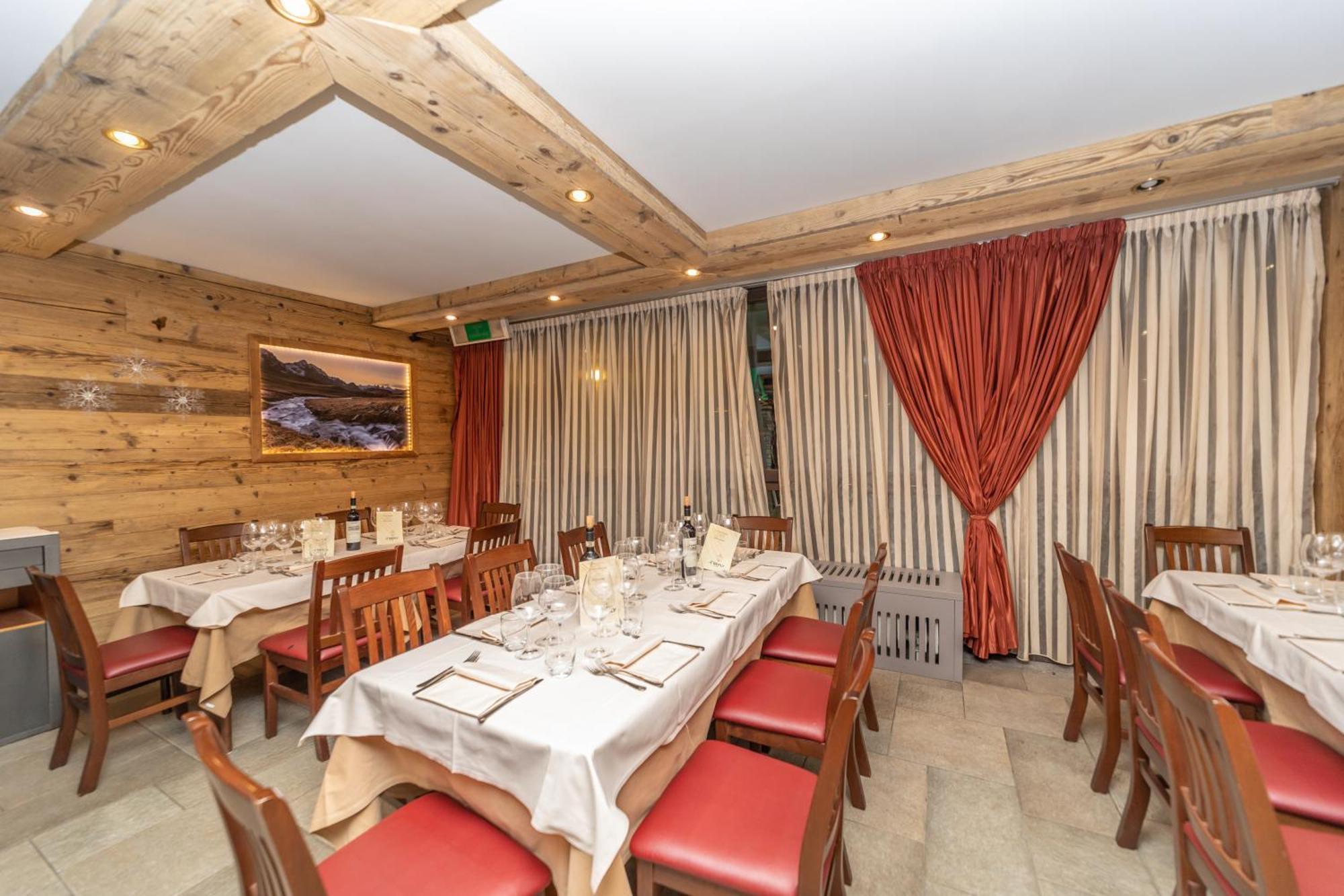 Hotiday Chalet Sestriere Vialattea Eksteriør bilde